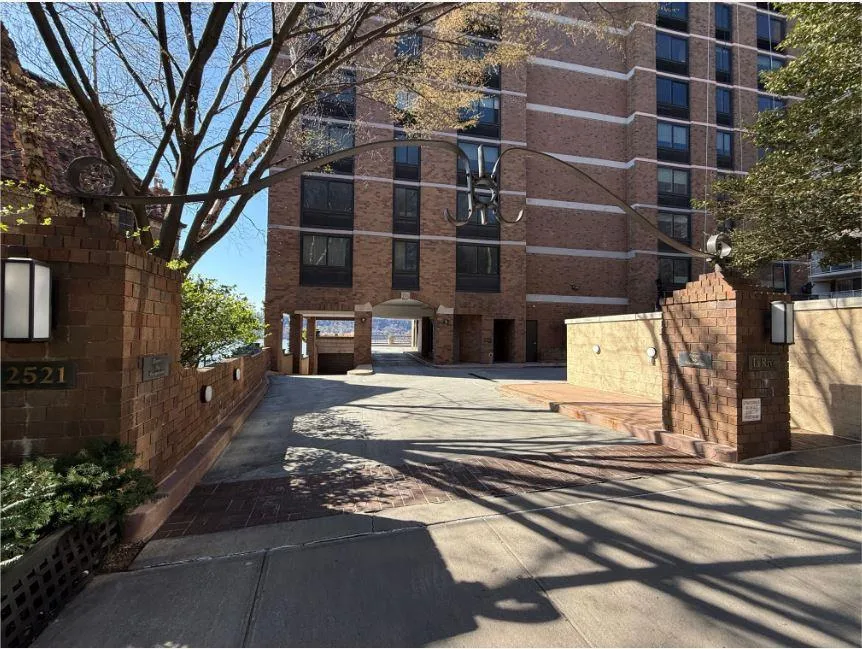 2521 Palisade Avenue #8C Bronx, NY 10463