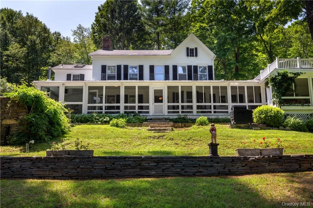 31 Kittredge Drive Carmel, NY 10512