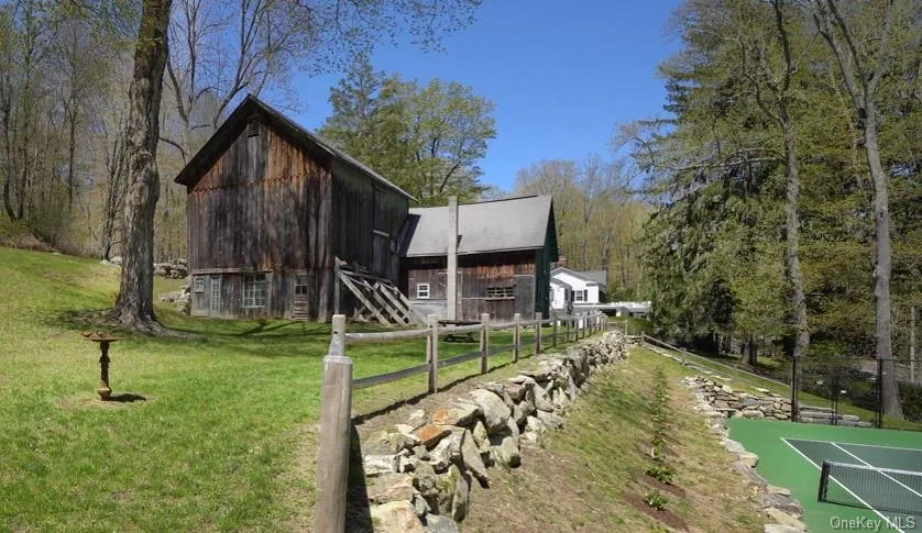 31 Kittredge Drive Carmel, NY 10512