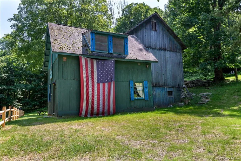31 Kittredge Drive Carmel, NY 10512
