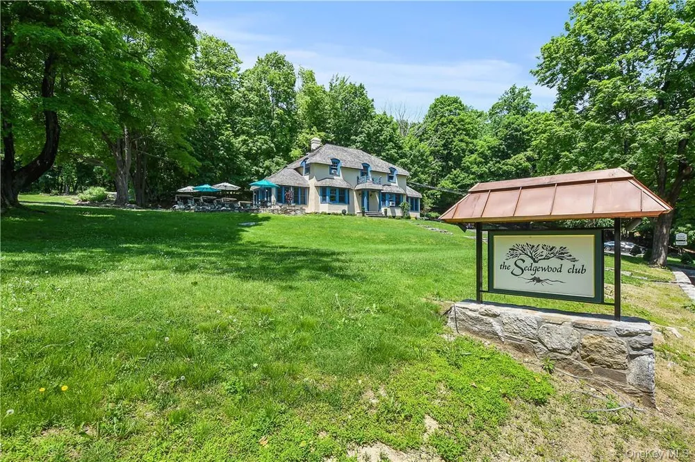 31 Kittredge Drive Carmel, NY 10512