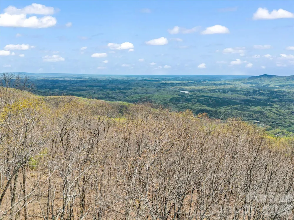 280 Eastman Place Mill Spring, NC 28756