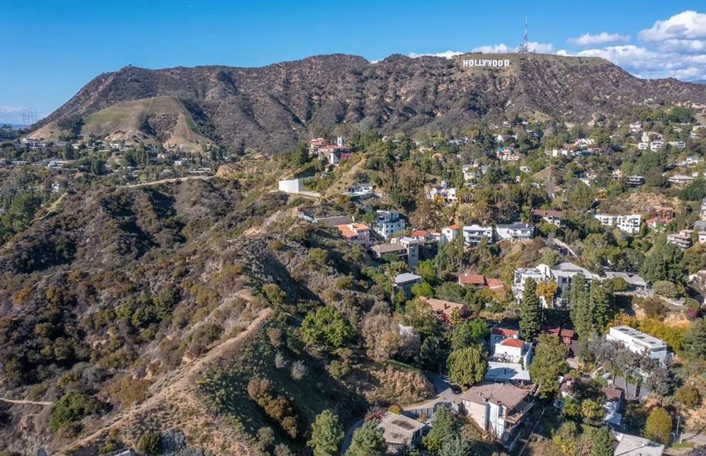2949 N Durand Drive Hollywood Hills East, CA 90068