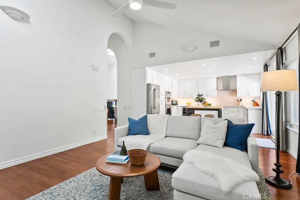 27242 Cordero Lane Mission Viejo, CA 92691