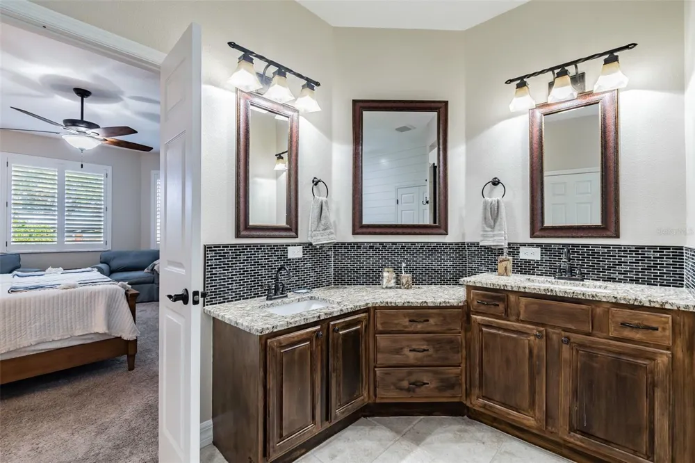 539 TREVISO DRIVE Apollo Beach, FL 33572