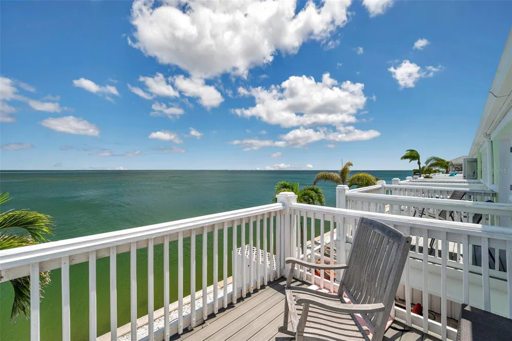 4768 COQUINA KEY DRIVE SE St Petersburg, FL 33705