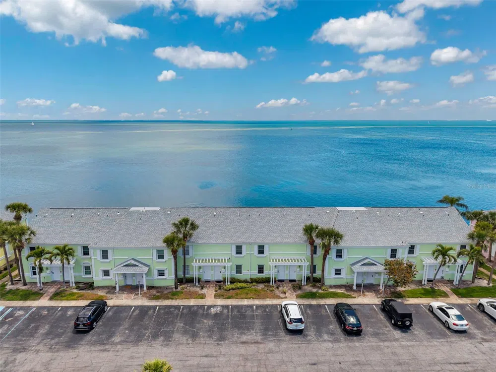 4768 COQUINA KEY DRIVE SE St Petersburg, FL 33705