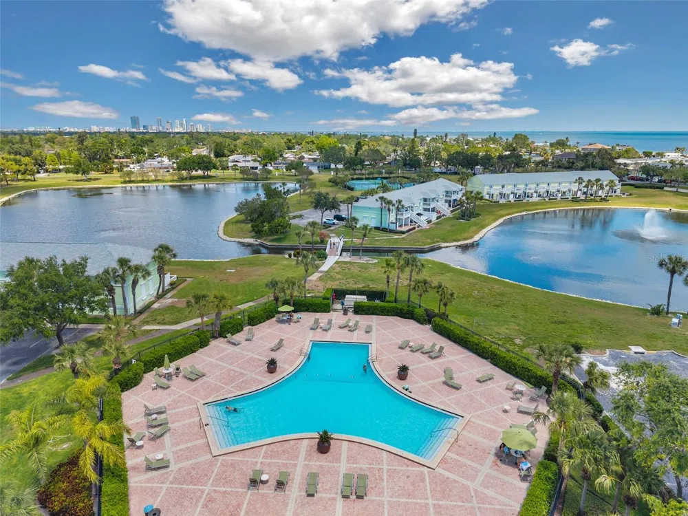 4768 COQUINA KEY DRIVE SE St Petersburg, FL 33705