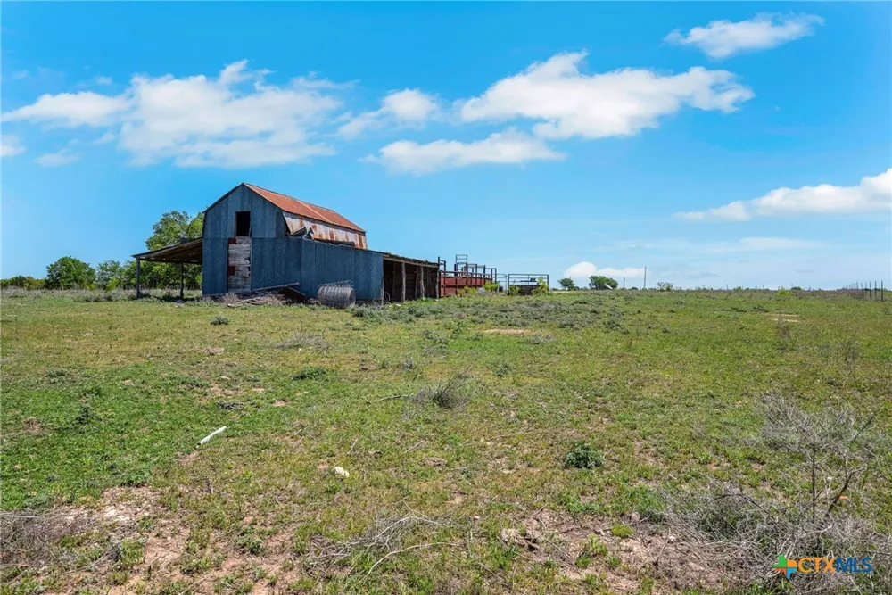 16 CR 127 Hico, TX 76457