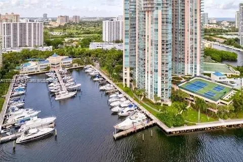 3370 Hidden Bay Dr #610 Aventura, FL 33180