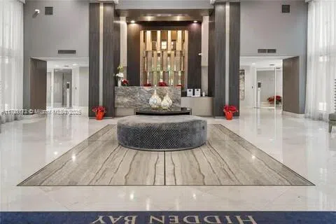3370 Hidden Bay Dr #610 Aventura, FL 33180