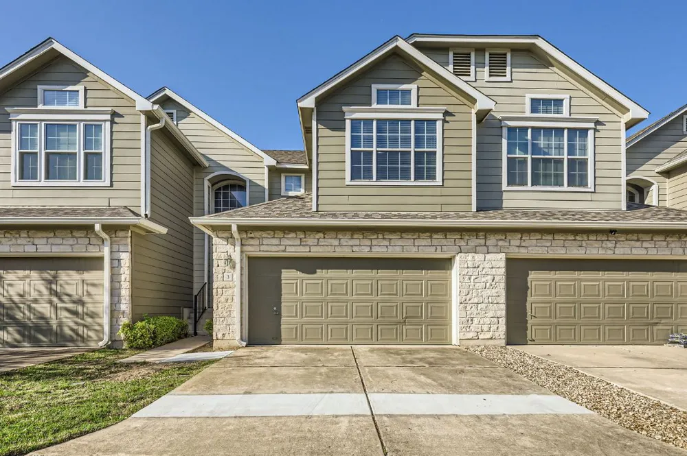 2632 Century Park Boulevard #3