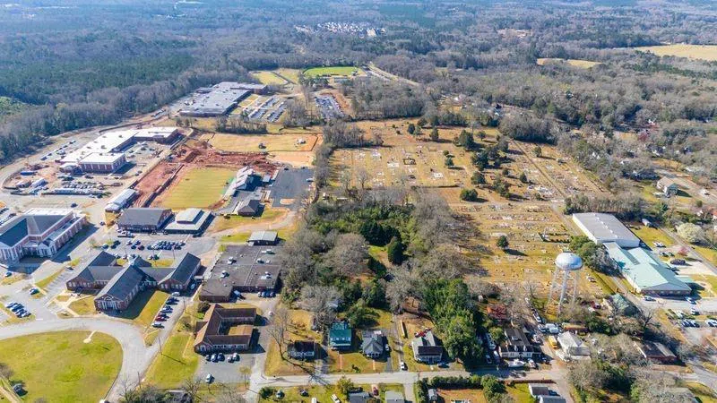101 E Chambers Street Forsyth, GA 31029