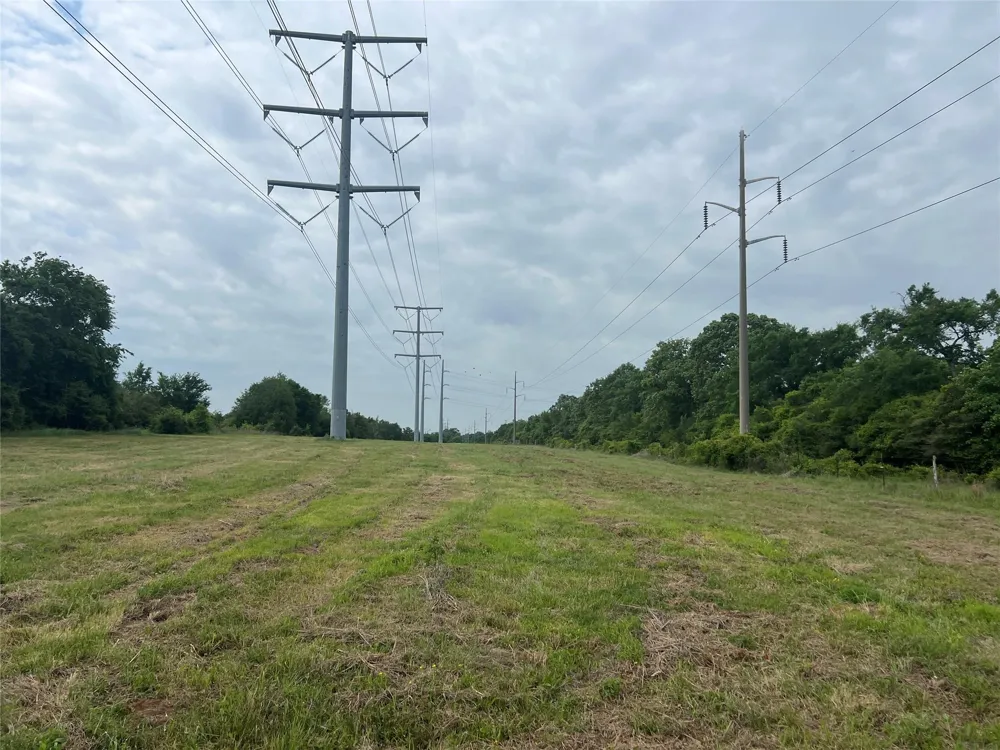1 County Road 123 Iola, TX 77861