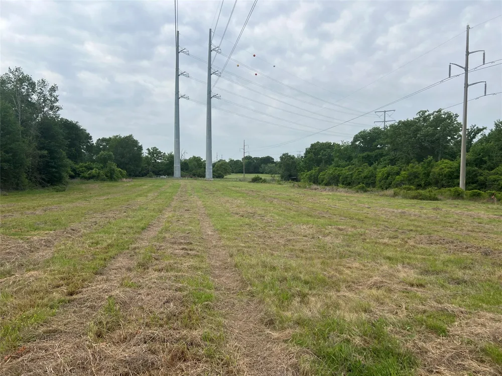 1 County Road 123 Iola, TX 77861