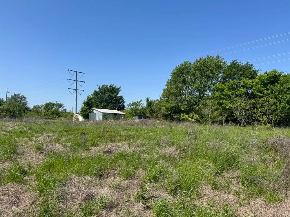 1 County Road 123 Iola, TX 77861