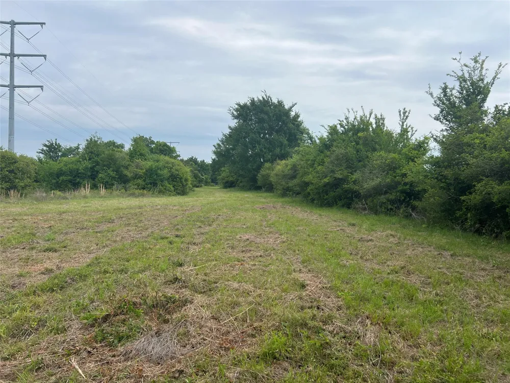 1 County Road 123 Iola, TX 77861