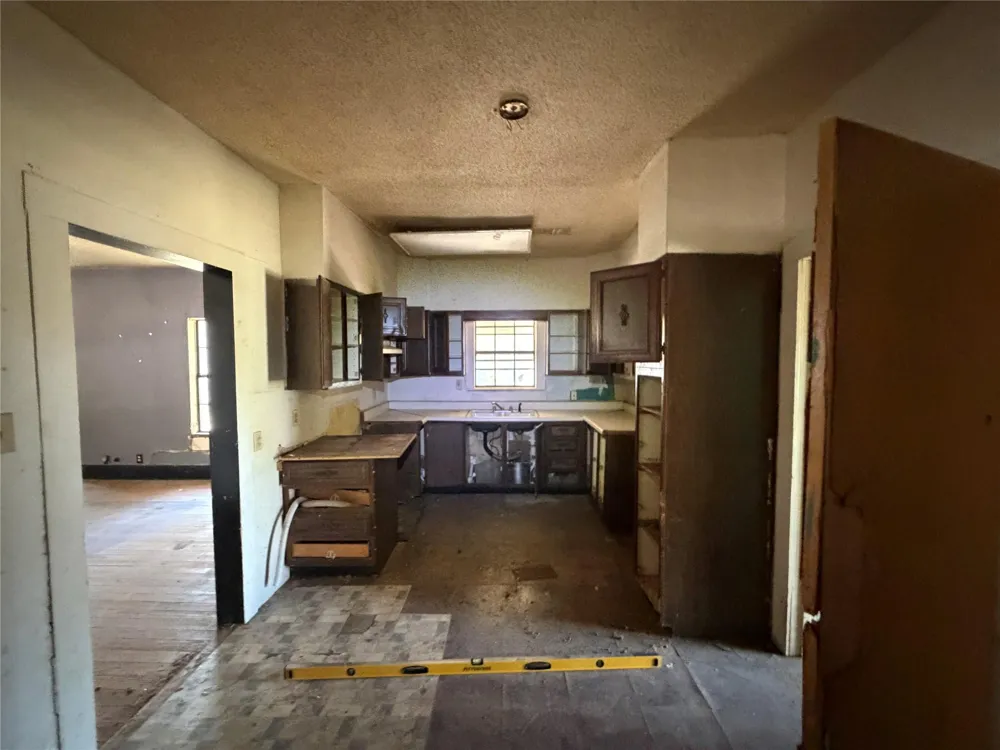 503 Cedar Street Seymour, TX 76380