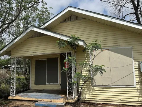 507 Blue Bonnet Street