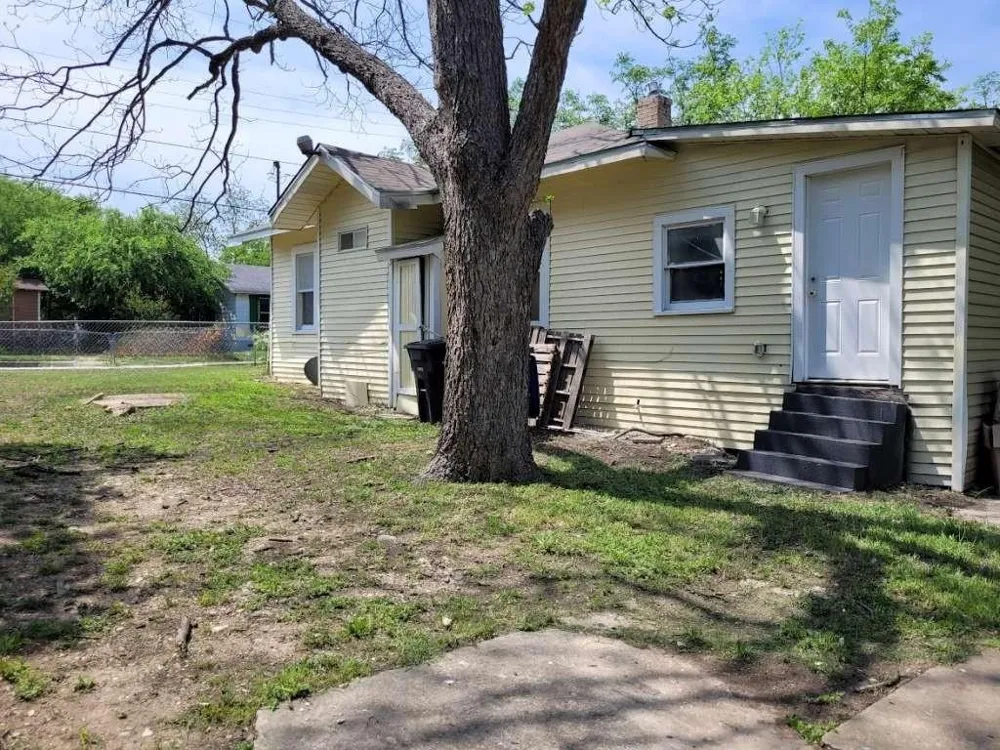 507 Blue Bonnet Street San Antonio, TX 78202