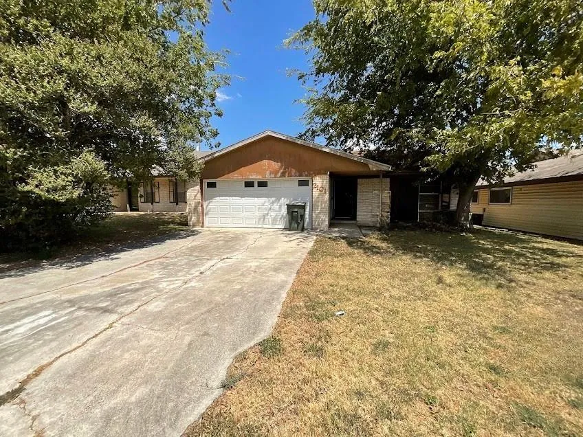 2101 Corona Drive Killeen, TX 76549