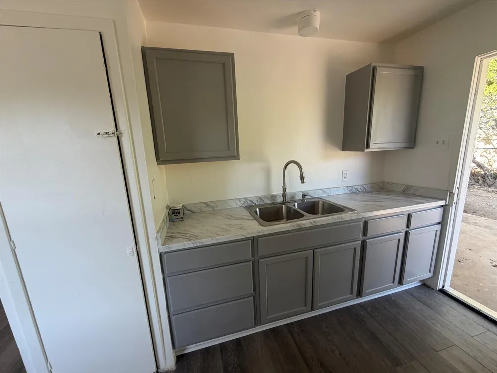 4146 Tamarak Drive San Antonio, TX 78220