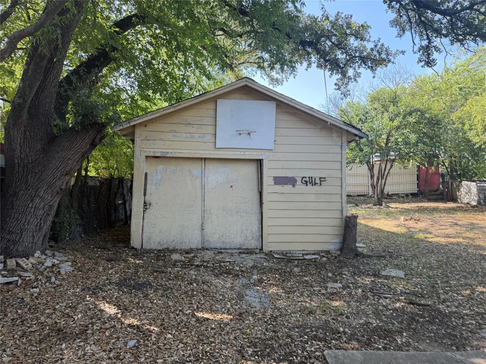 706 Gulf San Antonio, TX 78202