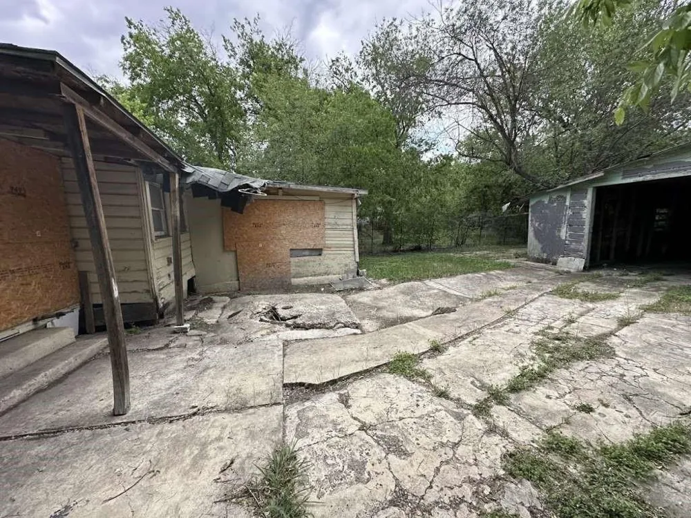 234 Doolittle Street San Antonio, TX 78211