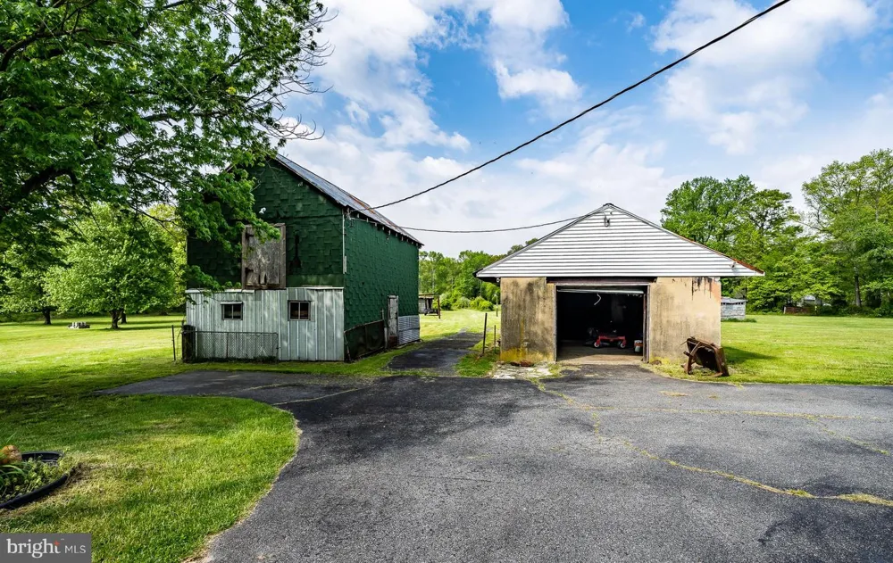 2956 FRAZER ROAD Newark, DE 19702