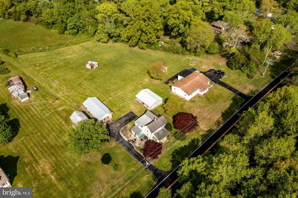 2956 FRAZER ROAD Newark, DE 19702