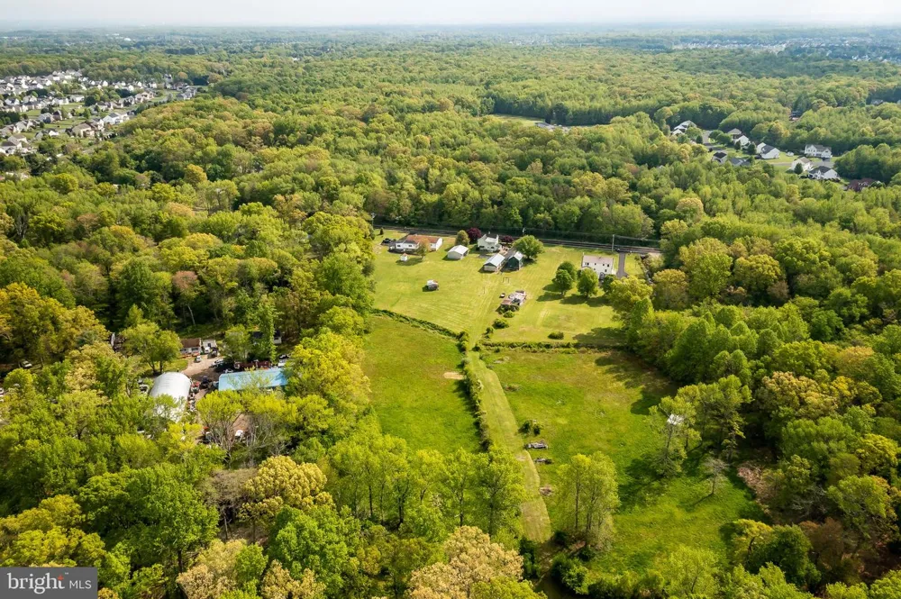 2956 FRAZER ROAD Newark, DE 19702