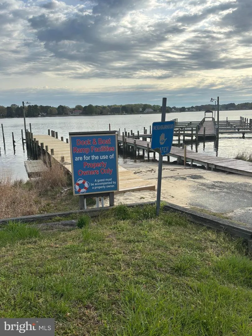 BERKSHIRE DR Reedville, VA 22539