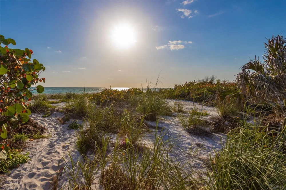 560 GULF BAY ROAD Longboat Key, FL 34228