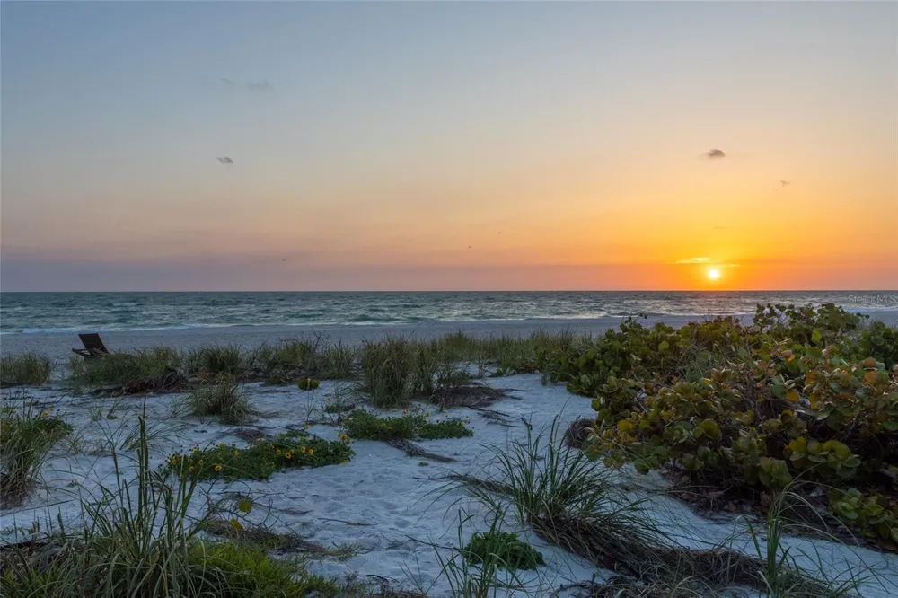 560 GULF BAY ROAD Longboat Key, FL 34228