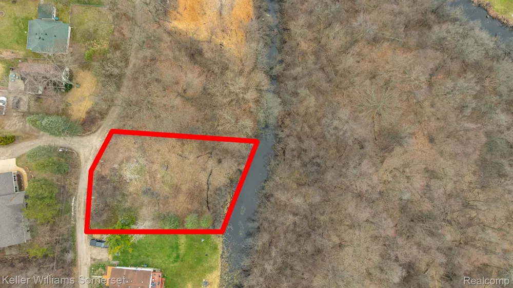 Lakeview Drive White Lake Charter Township, MI 48386
