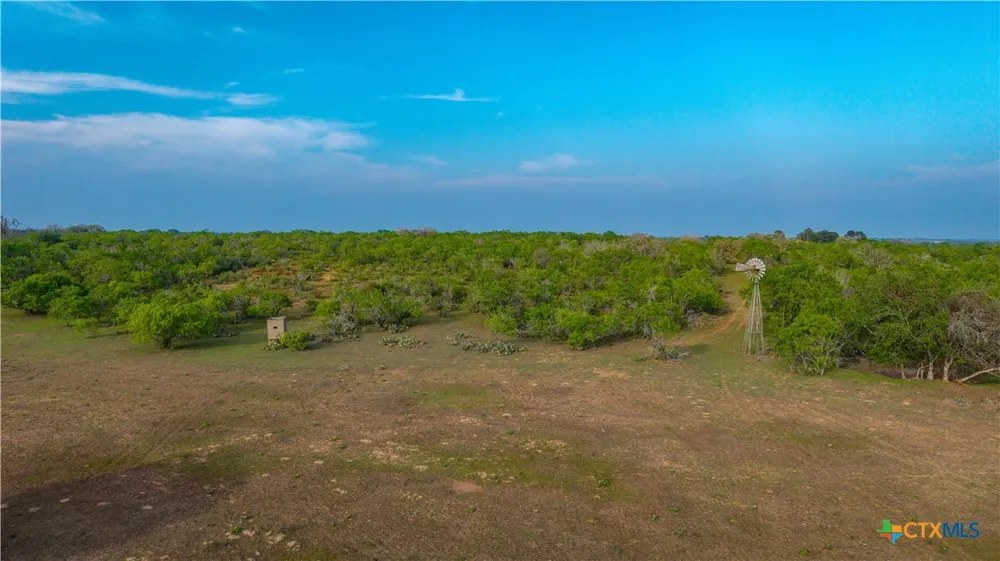County Road 404 Floresville, TX 78114