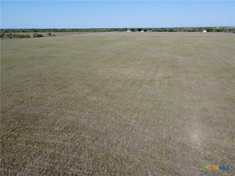 5 Hoffman Road Seguin, TX 78155