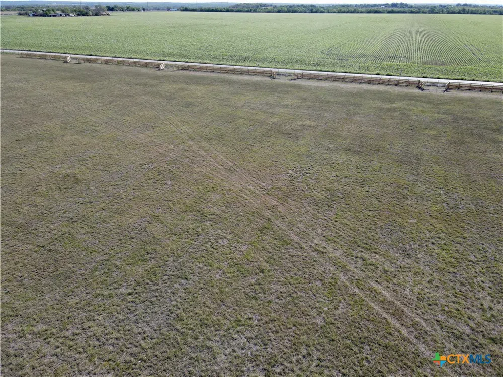 5 Hoffman Road Seguin, TX 78155
