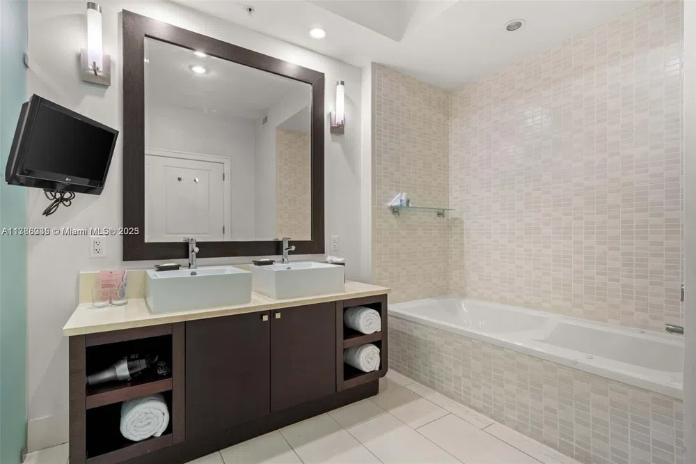 5300 NW 87th Ave #115 Doral, FL 33178