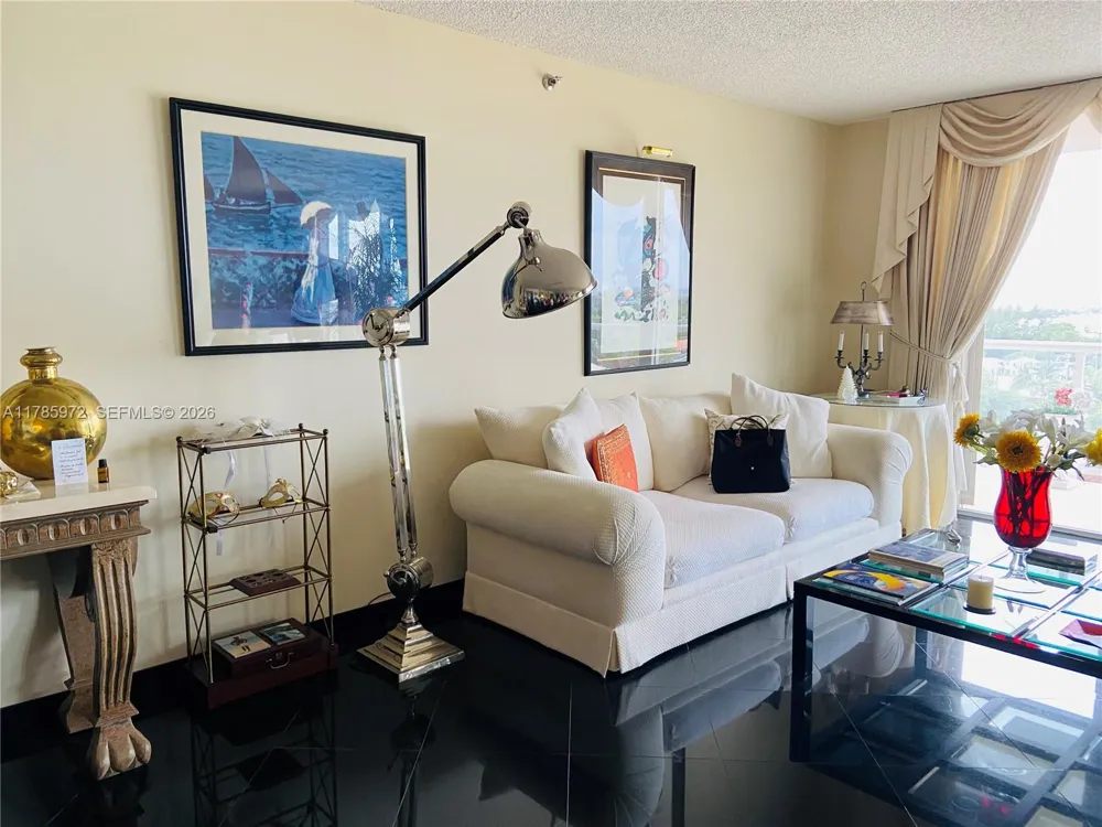8855 Collins Ave #9E Surfside, FL 33154