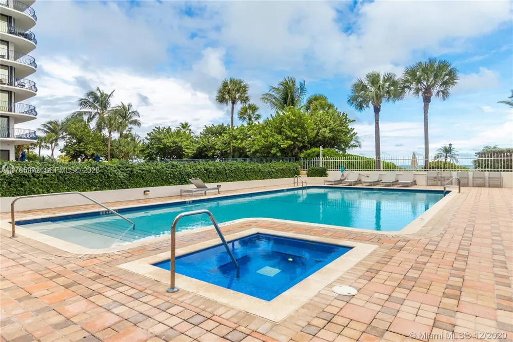 8855 Collins Ave #9E Surfside, FL 33154
