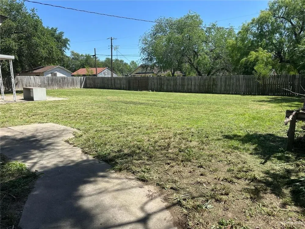 805 W Bennett Street Falfurrias, TX 78355