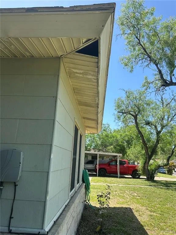 805 W Bennett Street Falfurrias, TX 78355