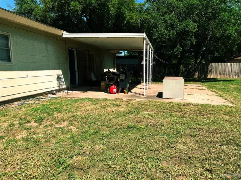 805 W Bennett Street Falfurrias, TX 78355