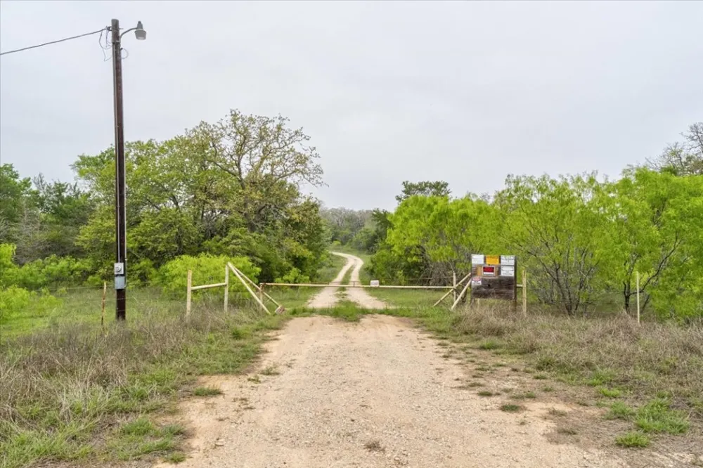 350 Mineral Springs Road Lockhart, TX 78644