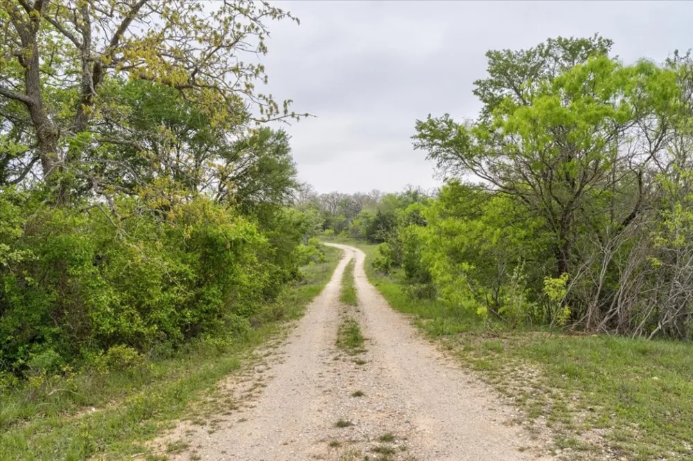 350 Mineral Springs Road Lockhart, TX 78644