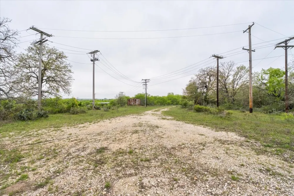 350 Mineral Springs Road Lockhart, TX 78644