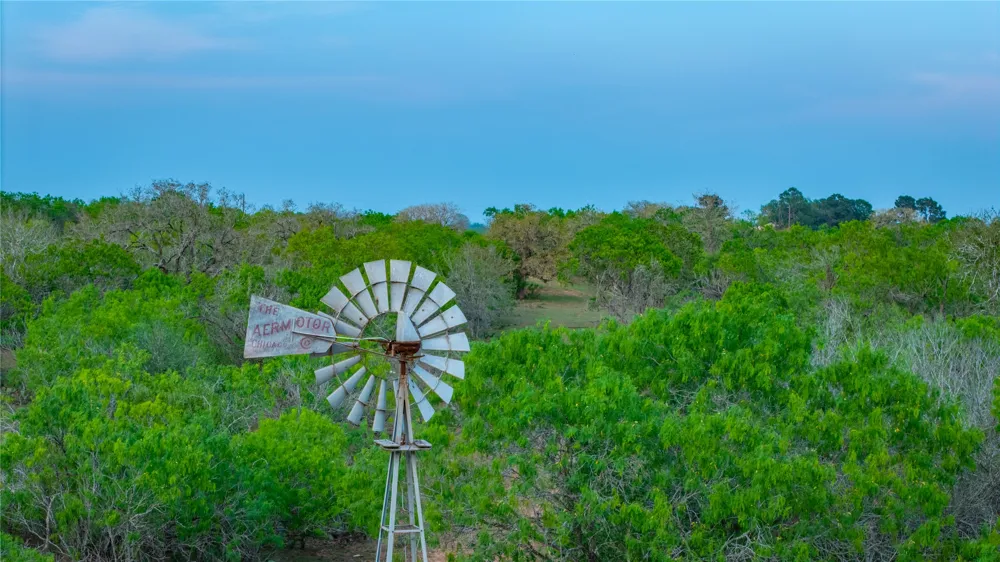 County Road 404 Floresville, TX 78114