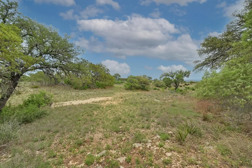 195 Cypress View Drive Johnson City, TX 78636