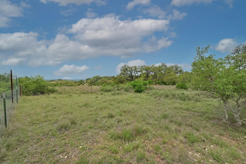195 Cypress View Drive Johnson City, TX 78636